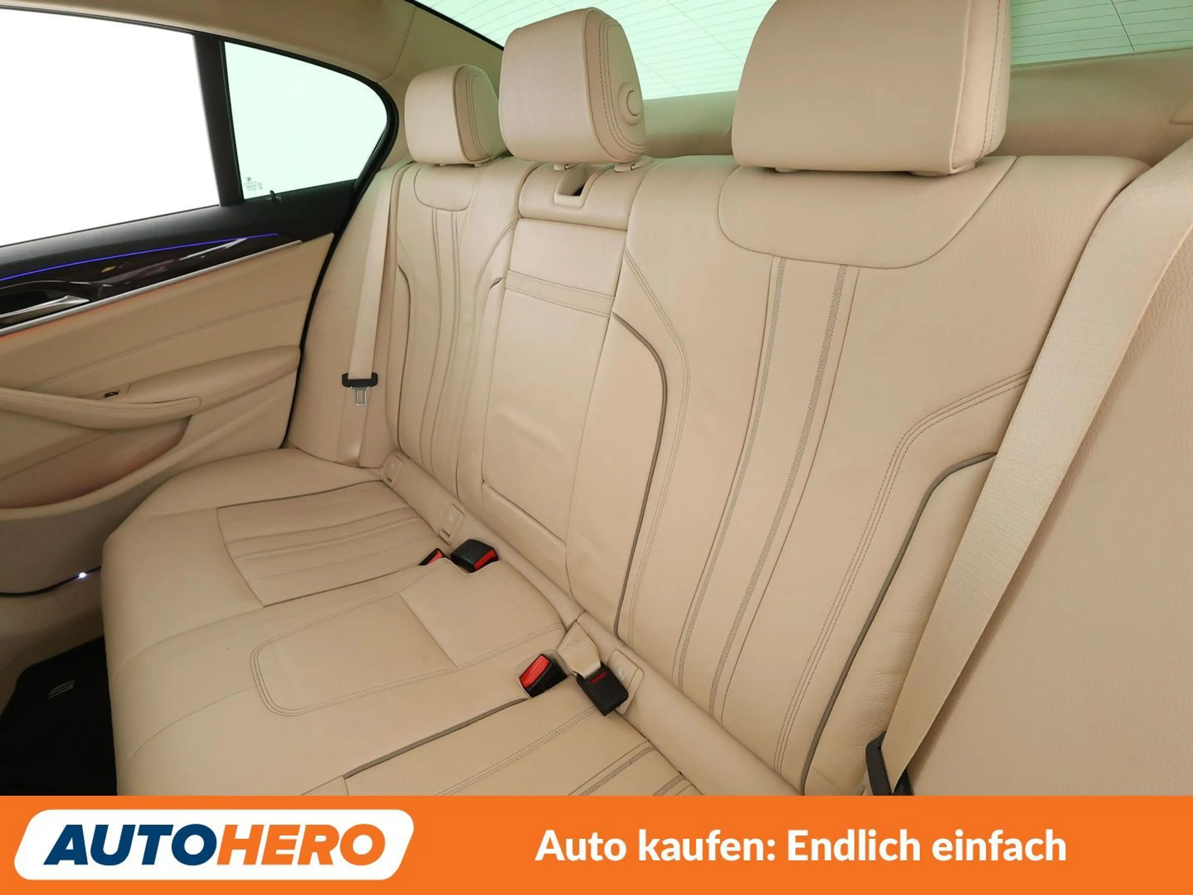 BMW 540 i Luxury Line Aut.*NAVI*PDC*TEMPO*SHZ* — photo 14