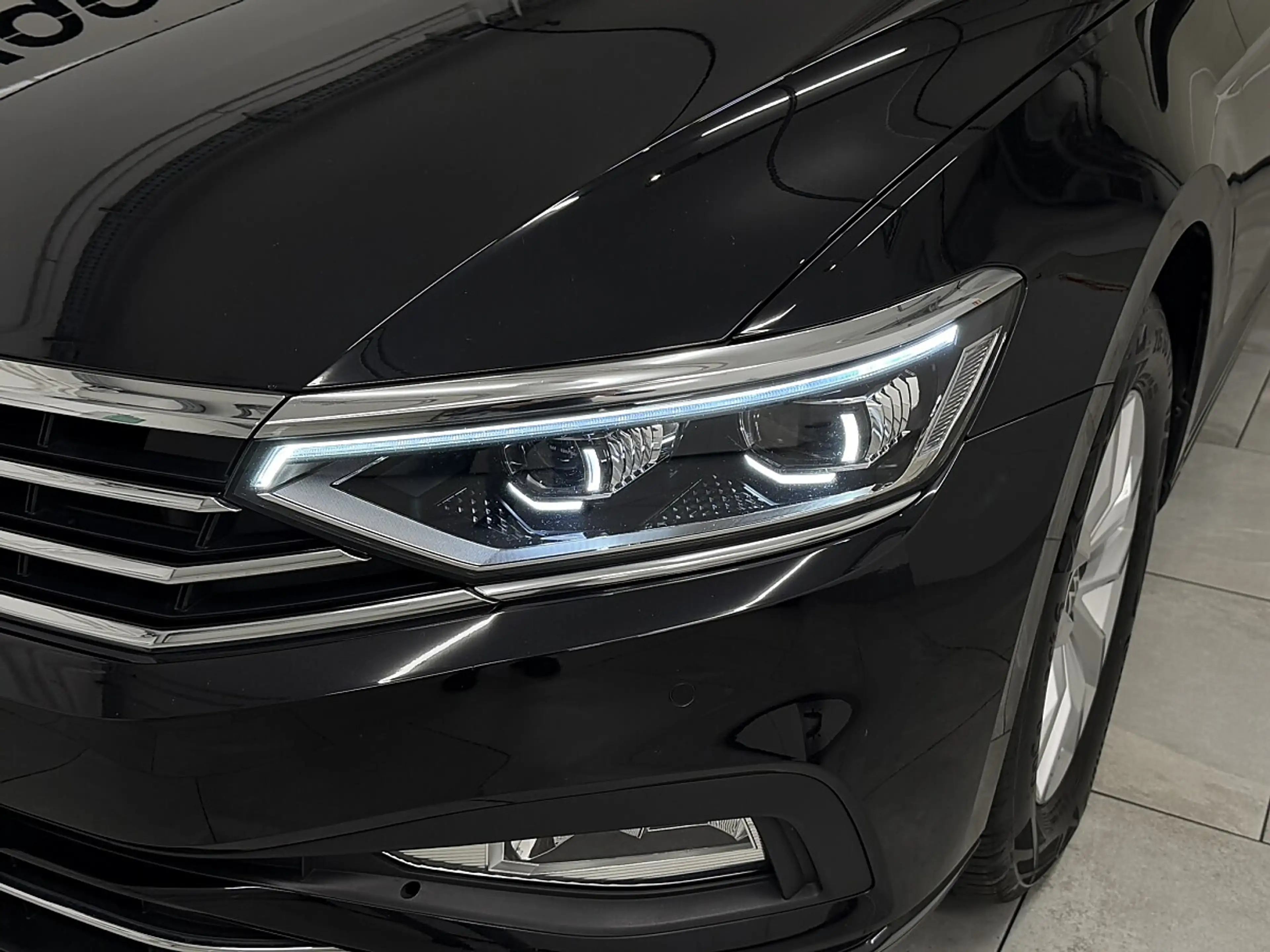 Volkswagen Passat Variant Business 2,0 SCR TDI. IQ.LIGHT-LED-Matrix/ACC/N... — photo 4