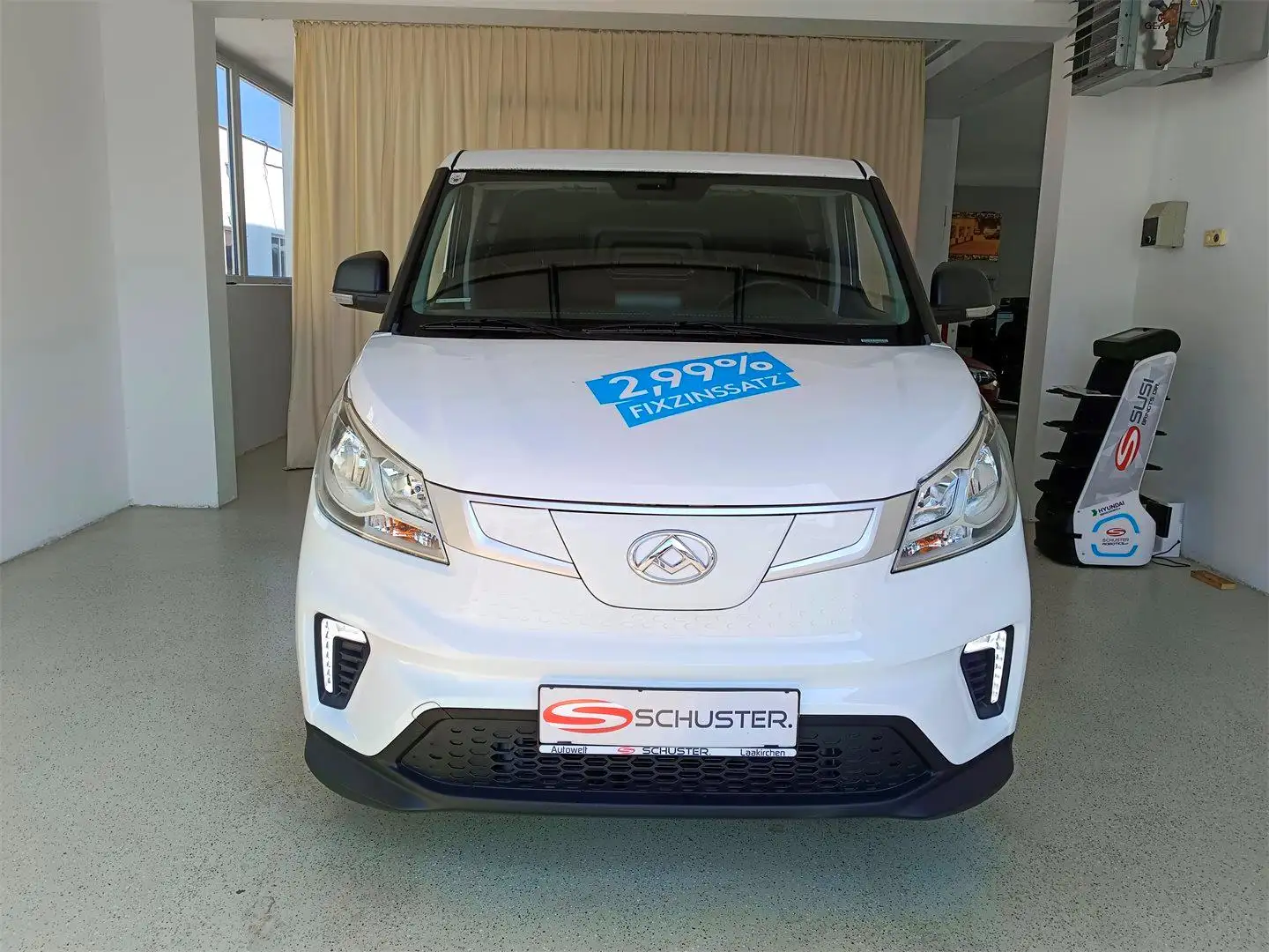 Maxus eDeliver 3 eDELIVER 3 53kWh L1 Белый - 2