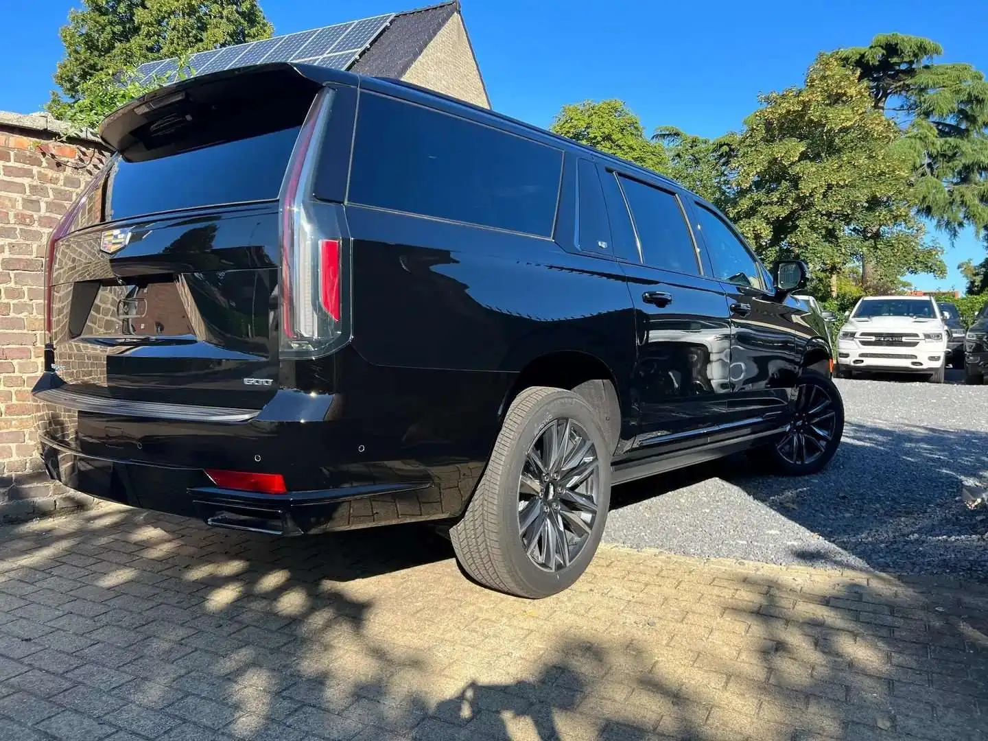 Cadillac Escalade Sport platinum € 124.500,- excl. btw Schwarz - 2