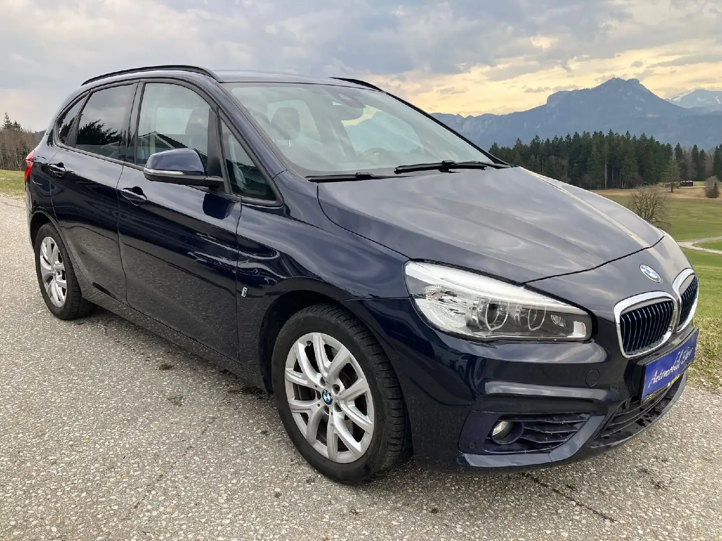 BMW 225 225 xe Sport Line, Aut., Allrad, Navi, Kamera Blau - 2