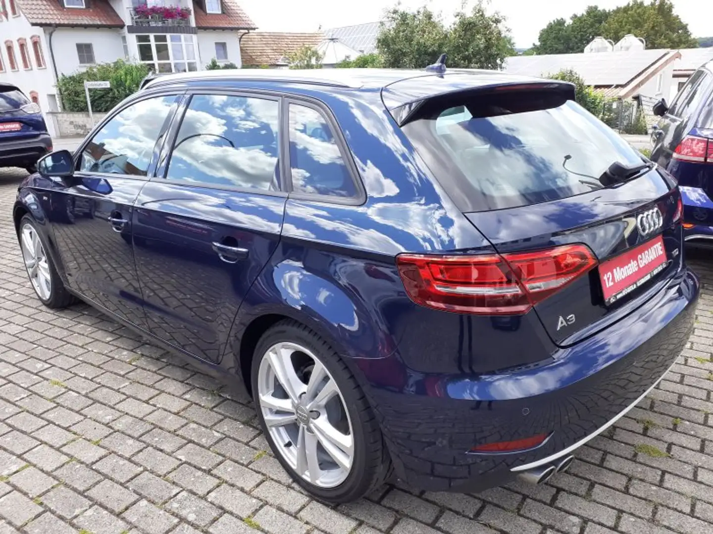 Audi A3 SPORT 2.0 TDI S-Line DSG Bleu - 2