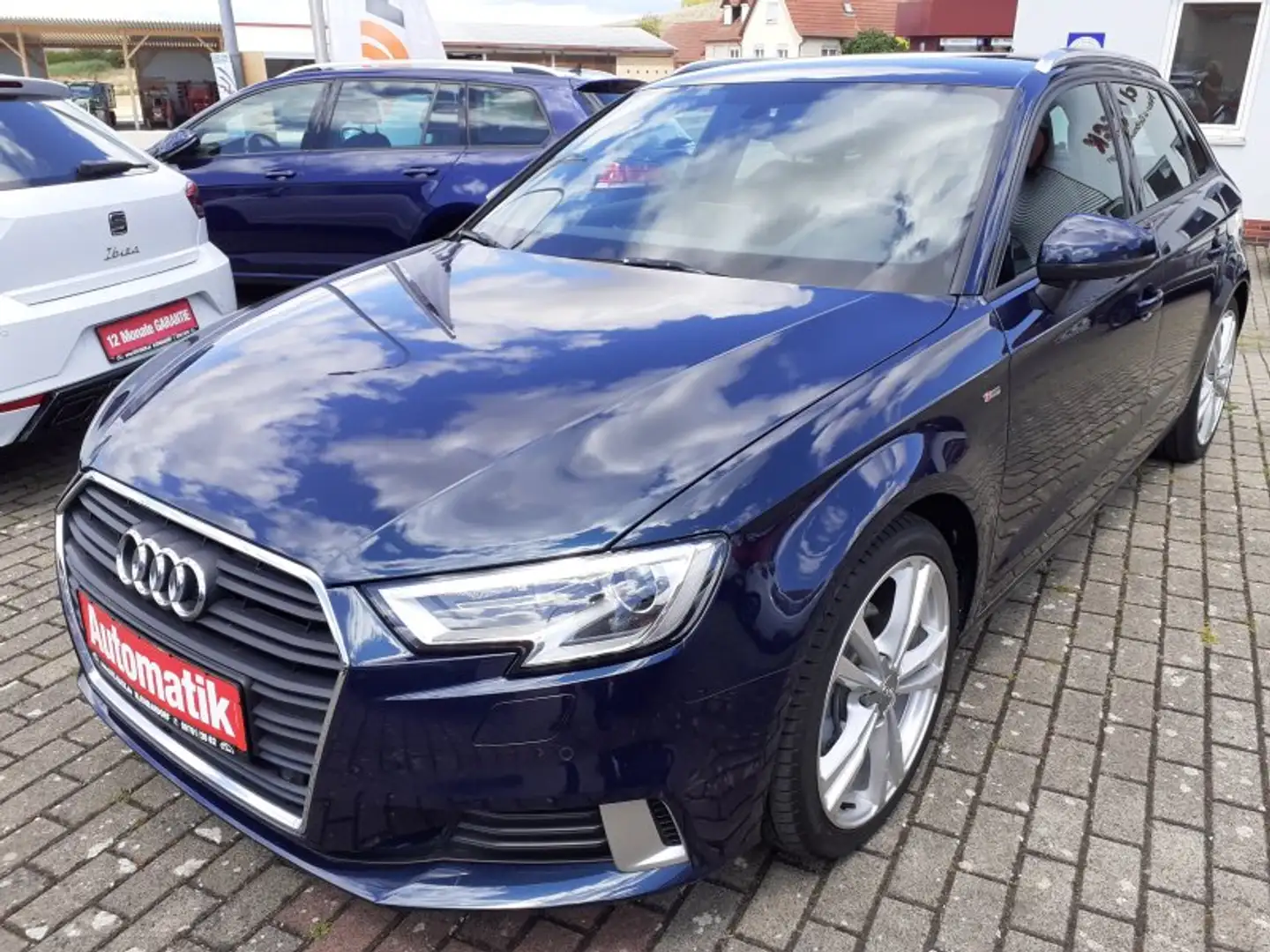 Audi A3 SPORT 2.0 TDI S-Line DSG Bleu - 1