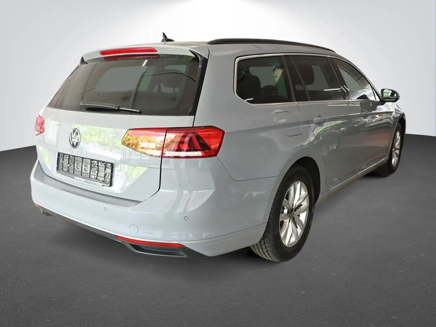 Volkswagen Passat Var 2.0 TDI Automatik Business AHK LED PDC SzHzg Grau - 2