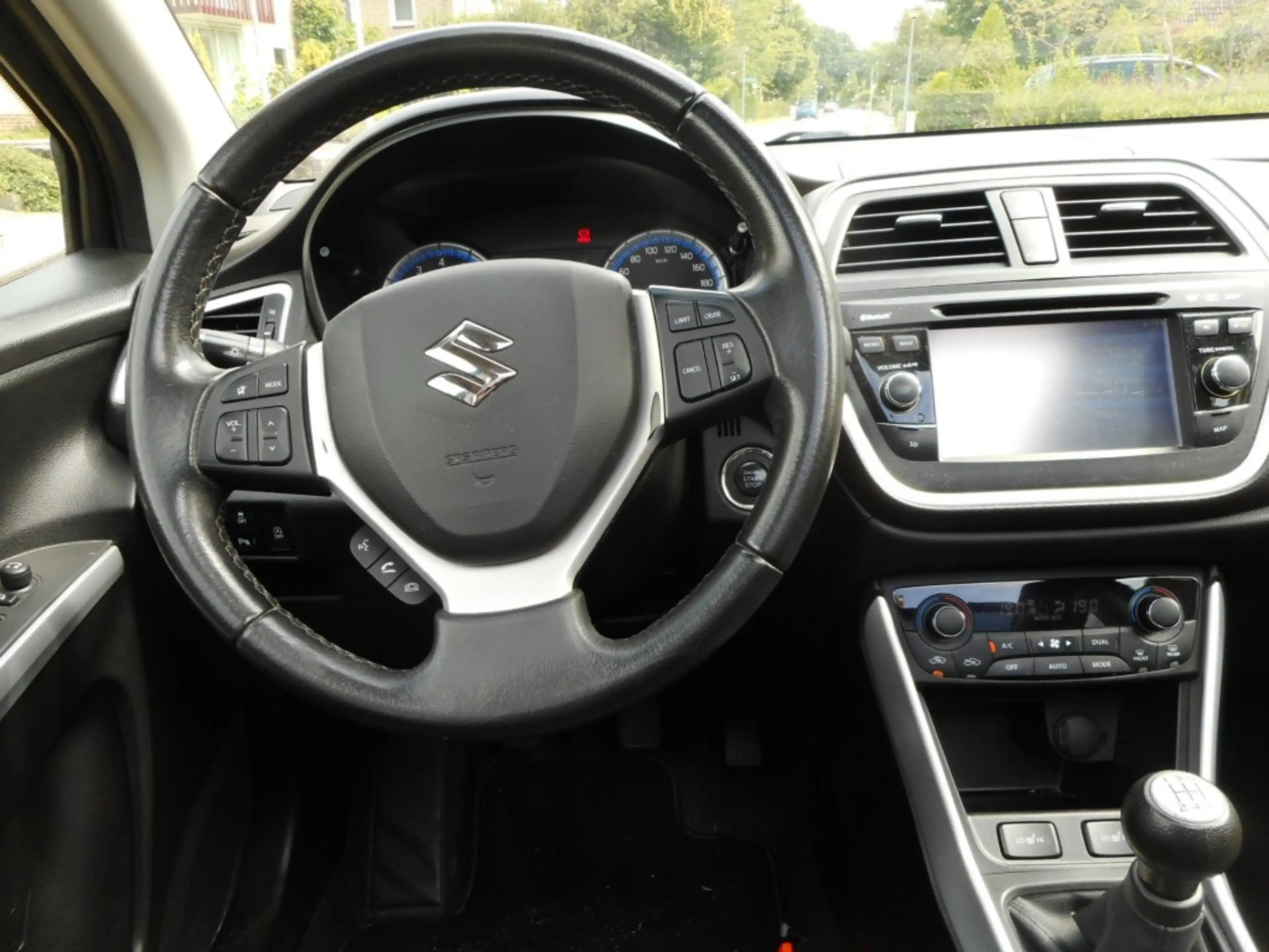 Suzuki SX4 S-Cross 1.6 High Executive / Panoramadak / Leder — photo 11