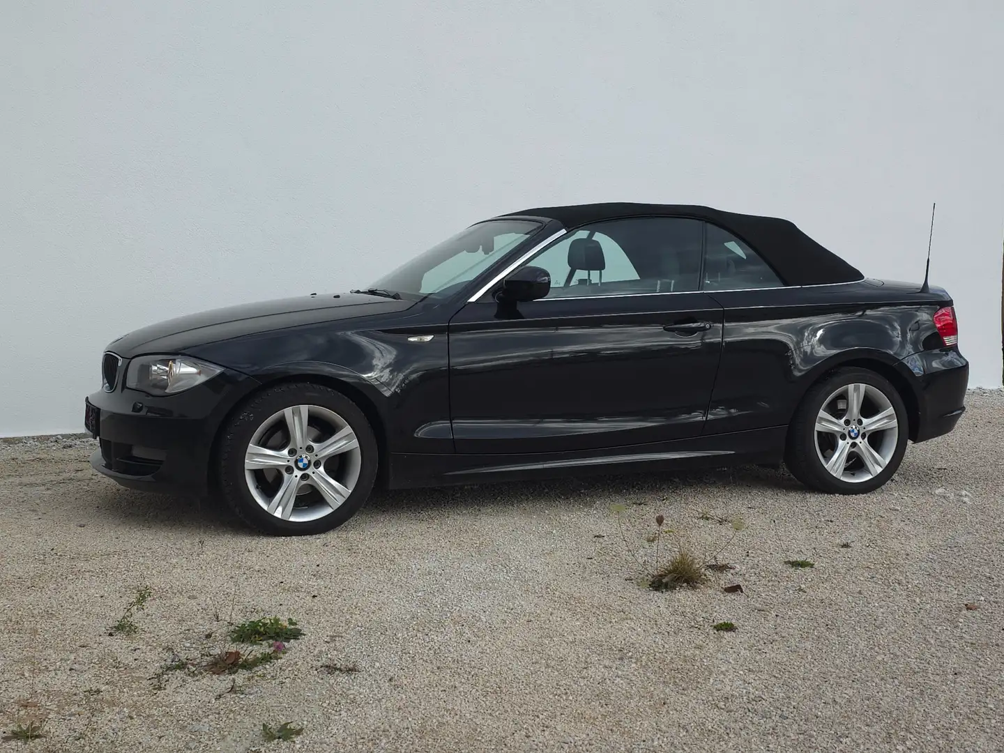 BMW 118 118i Schwarz - 2