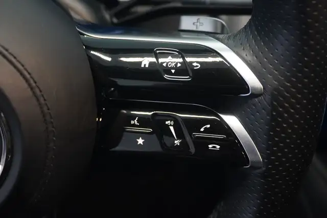 Mercedes-Benz S-Class view 14