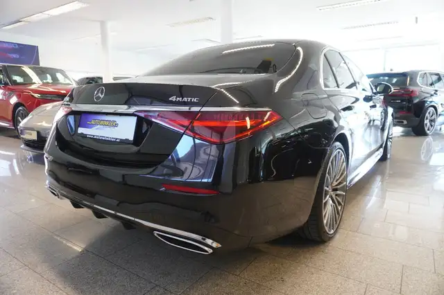 Mercedes-Benz S-Class view 5