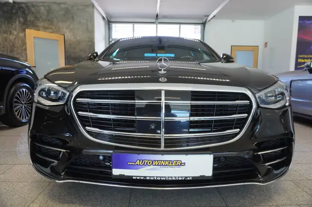 Mercedes-Benz S-Class view 2