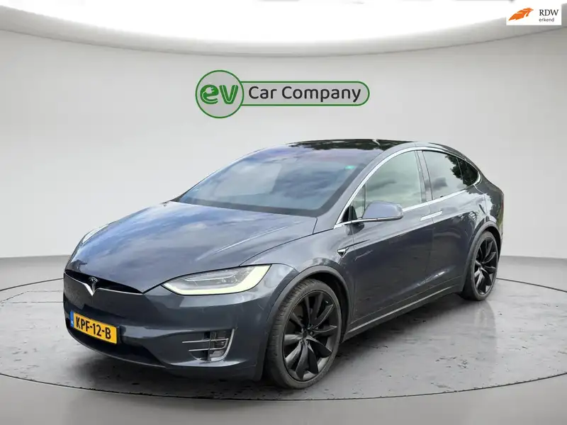 TESLA Model X
