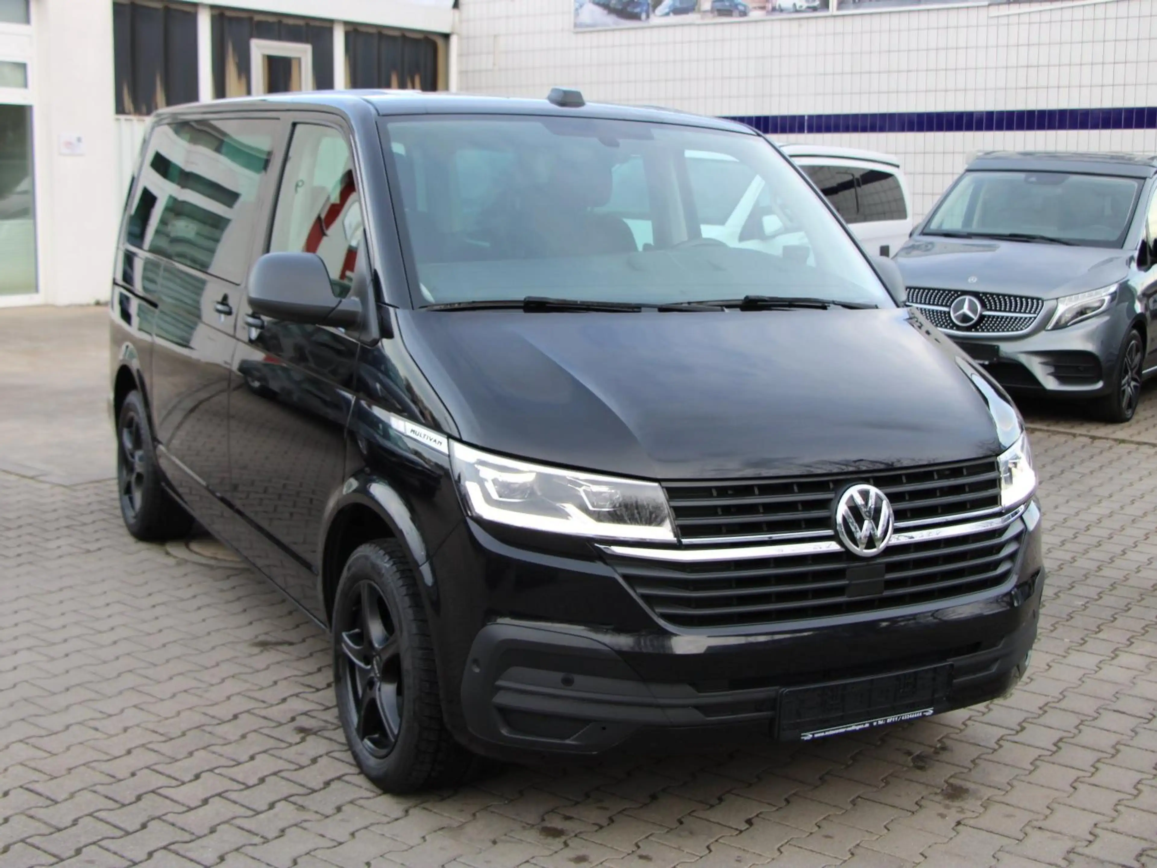 Volkswagen T6.1 Multivan TDI Trendline DSG 150 PS /Standheizung /ACC /LED