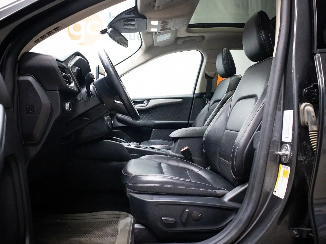 Ford Escape снимка Ford Escape