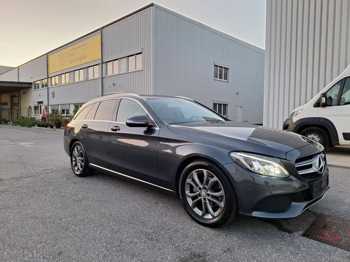 Mercedes-Benz C 180 C 180 T BlueTEC Avantgarde A-Edition Avantgarde A- Grau - 2