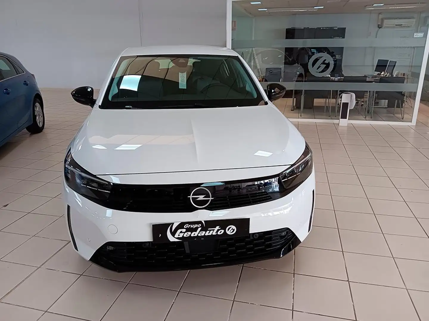 Opel Corsa 1.2T XHL S/S Edition 100 - 2