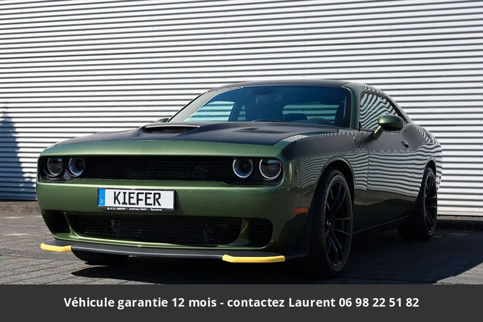 Dodge Challenger SRT 491 hp 6.4L V8 Tout compris hors homologation Vert - 1
