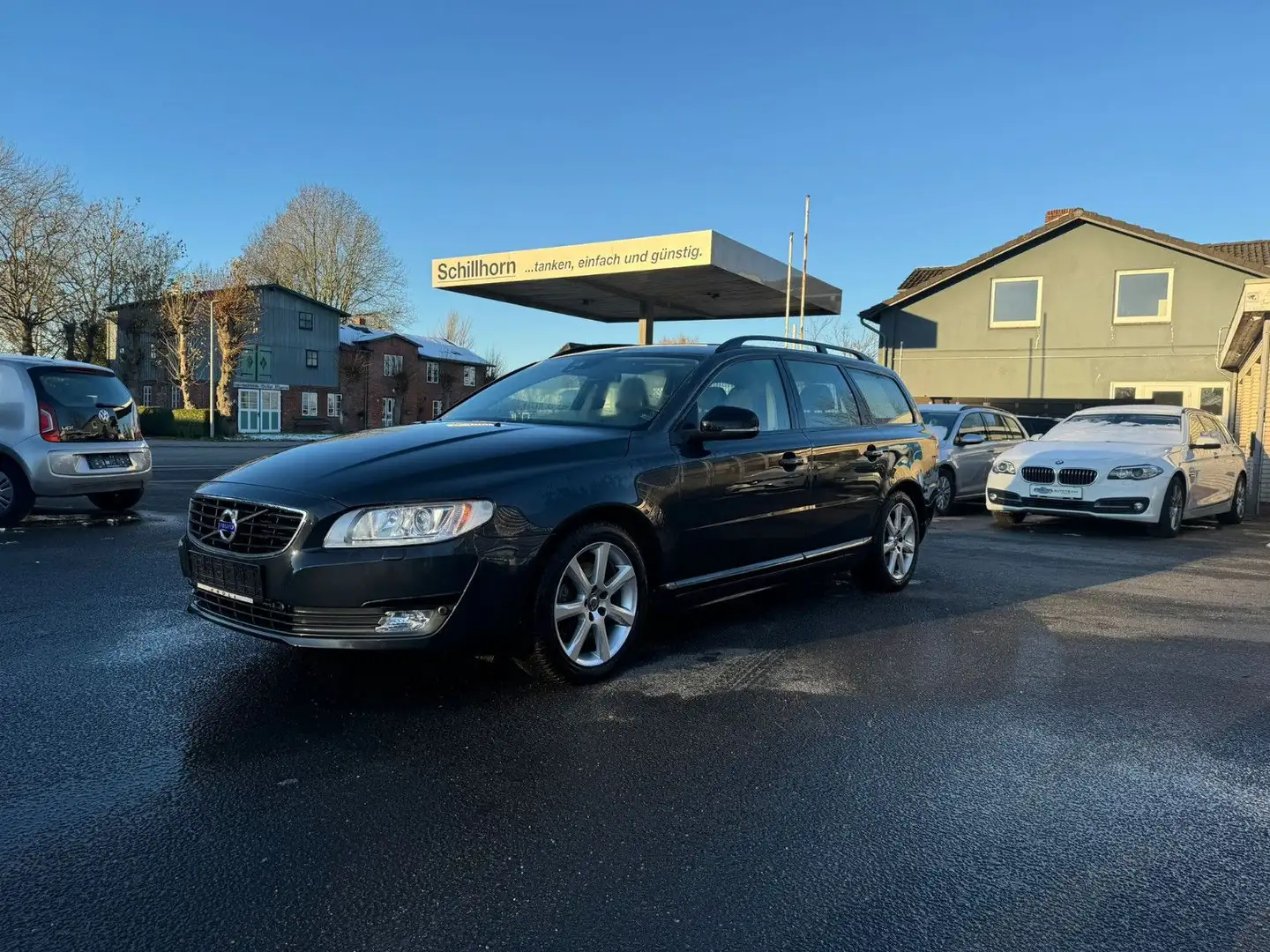 Volvo V70 AUTOMATIK/TEMPOMAT/LEDER/NAVI/TÜV/ALU Grau - 1