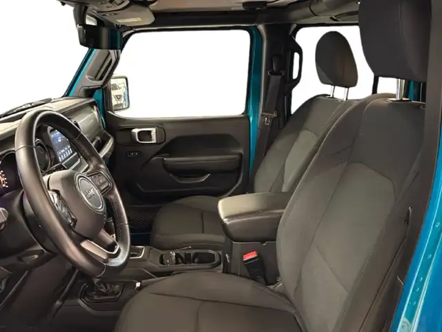 Jeep Wrangler view 10