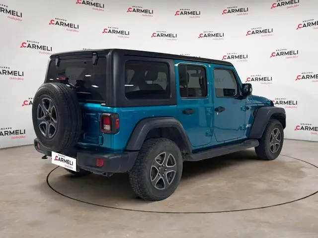 Jeep Wrangler view 4