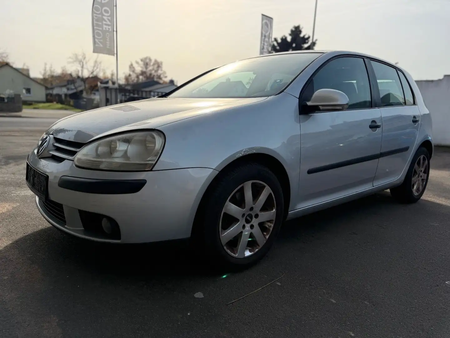 Volkswagen Golf V Lim. Trendline*5-Tührig*Klima* Argent - 1