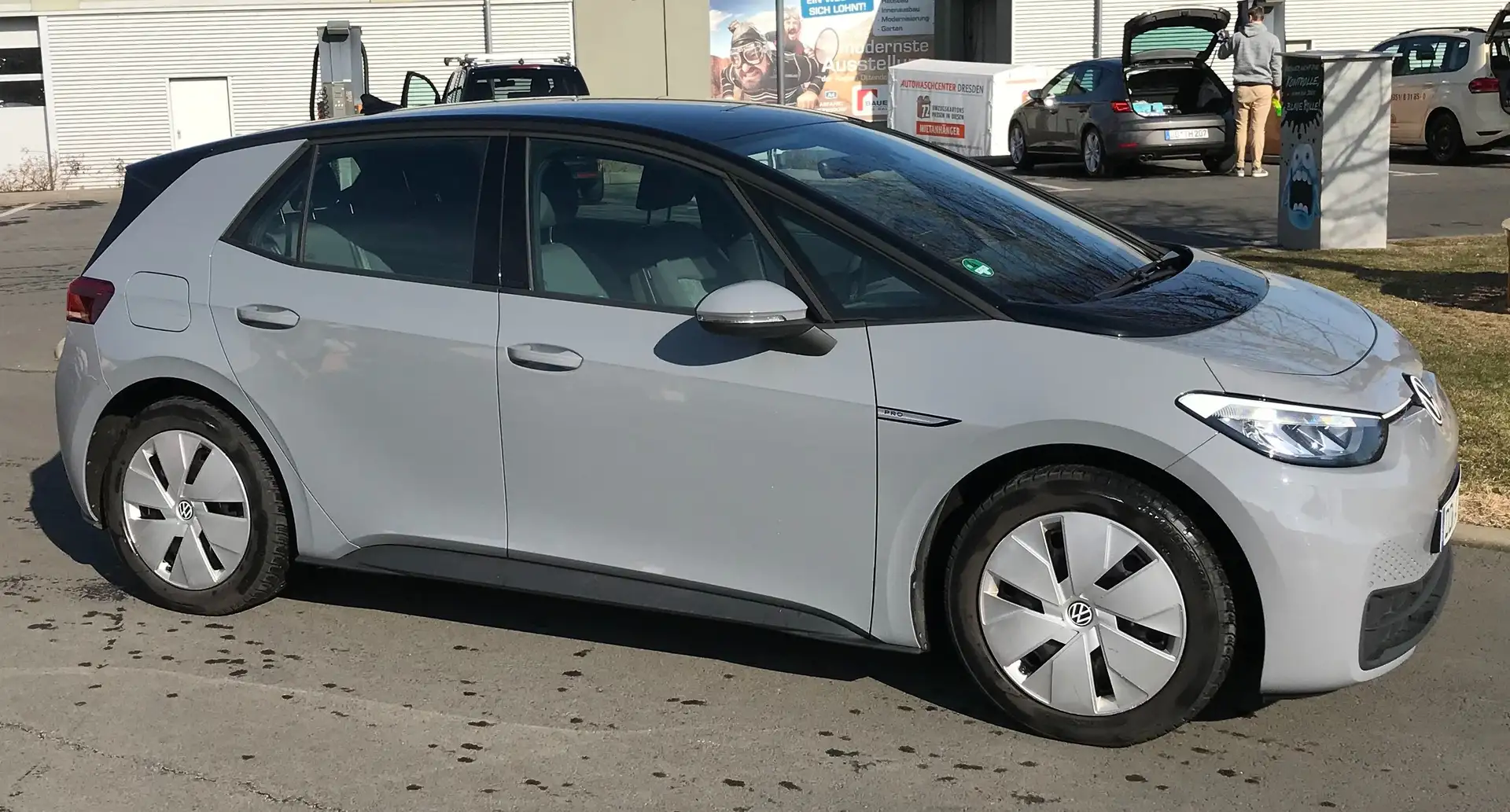 Volkswagen ID.3 ID.3 Pro 150 kW, 58 kWh, Navi, Wärmep., Fahrrad Grau - 1