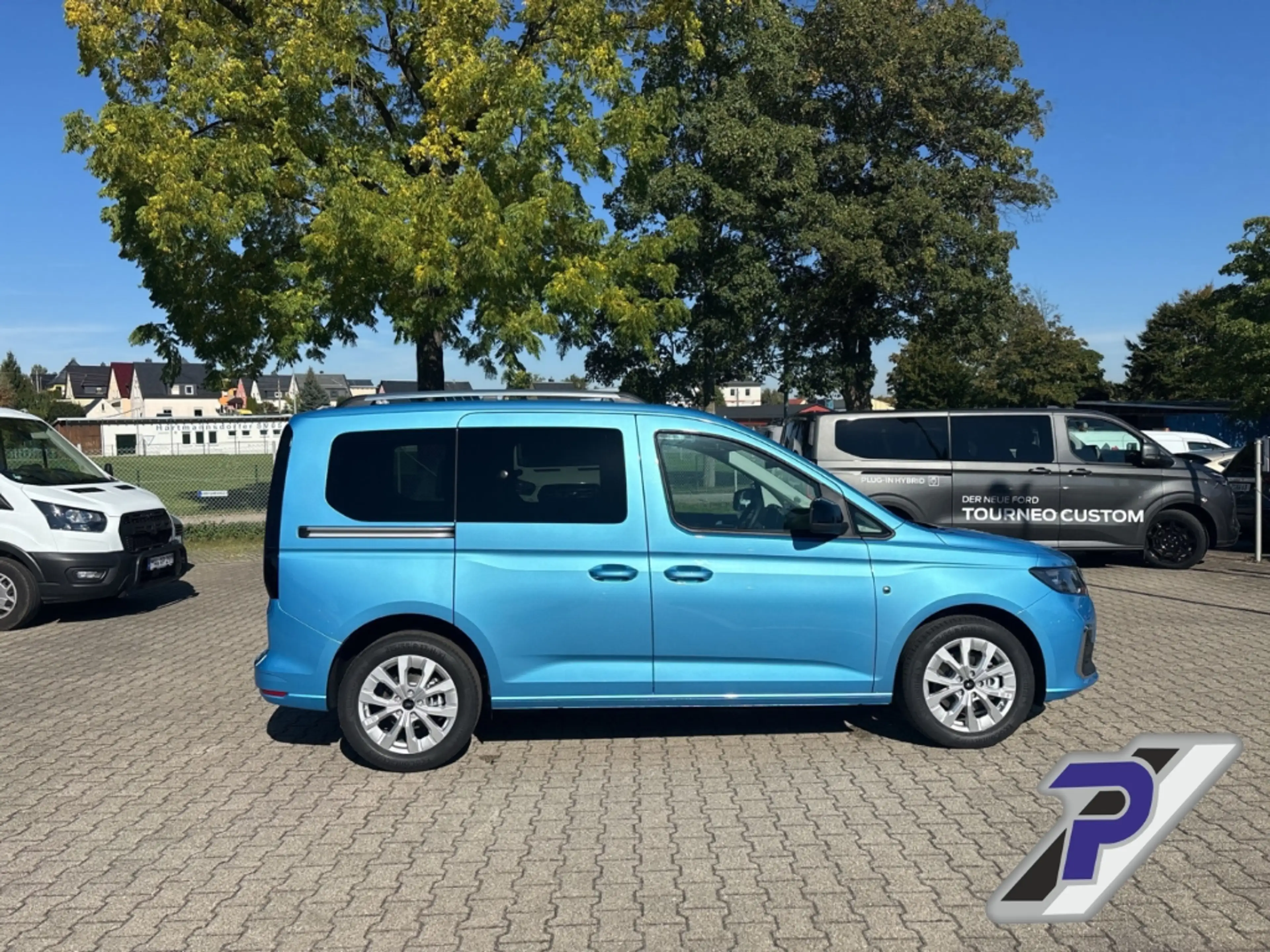 Ford Tourneo Connect Titanium L1 AUTOMATIK+LM+DAB+BOUNDLESS-BLUE — photo 6