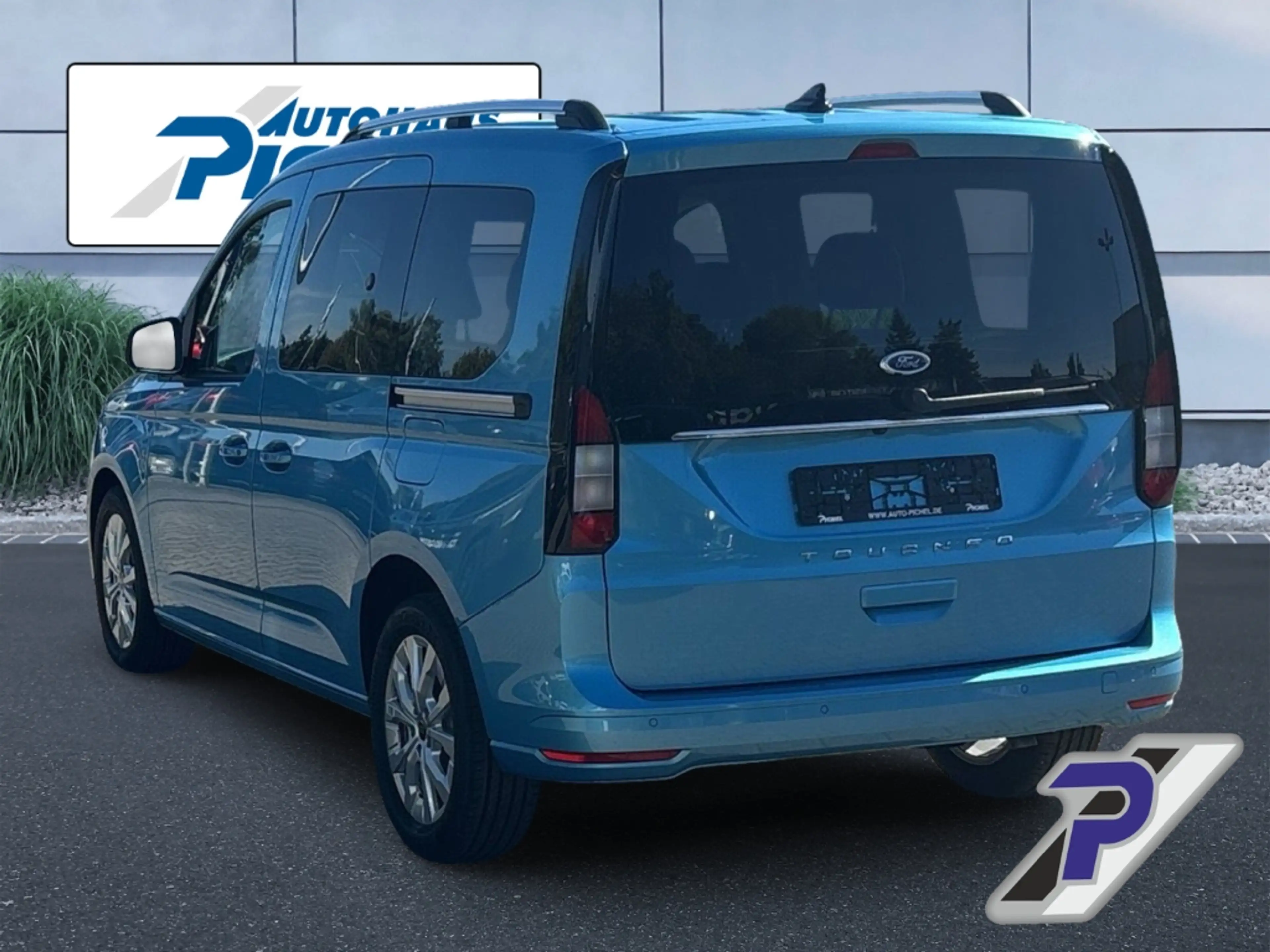 Ford Tourneo Connect Titanium L1 AUTOMATIK+LM+DAB+BOUNDLESS-BLUE — photo 3