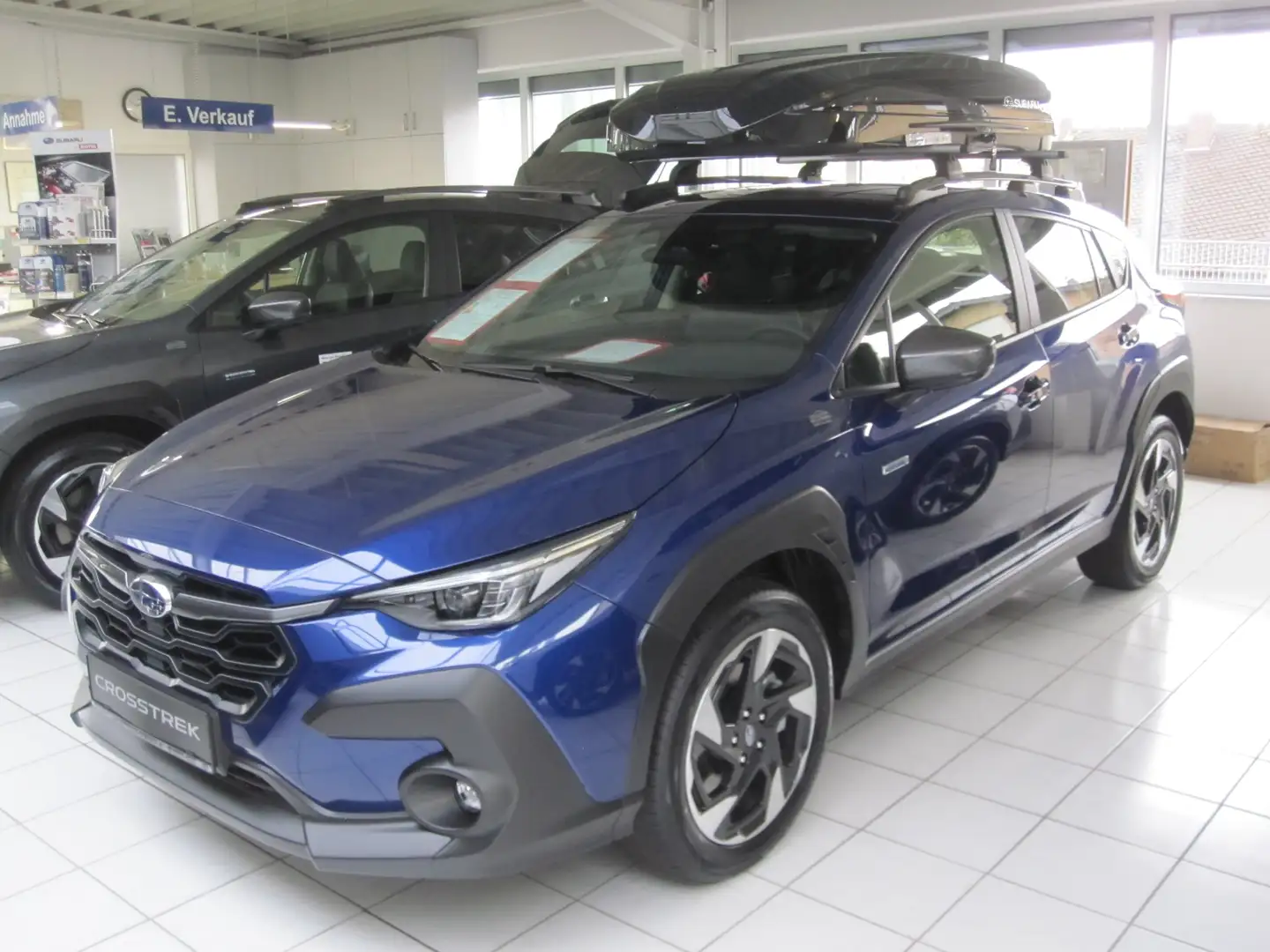 Subaru Crosstrek 2.0ie COMFORT*4X4*AUTOMATIK*LED*NAVI*FINANZ 2,49%* Blau - 1