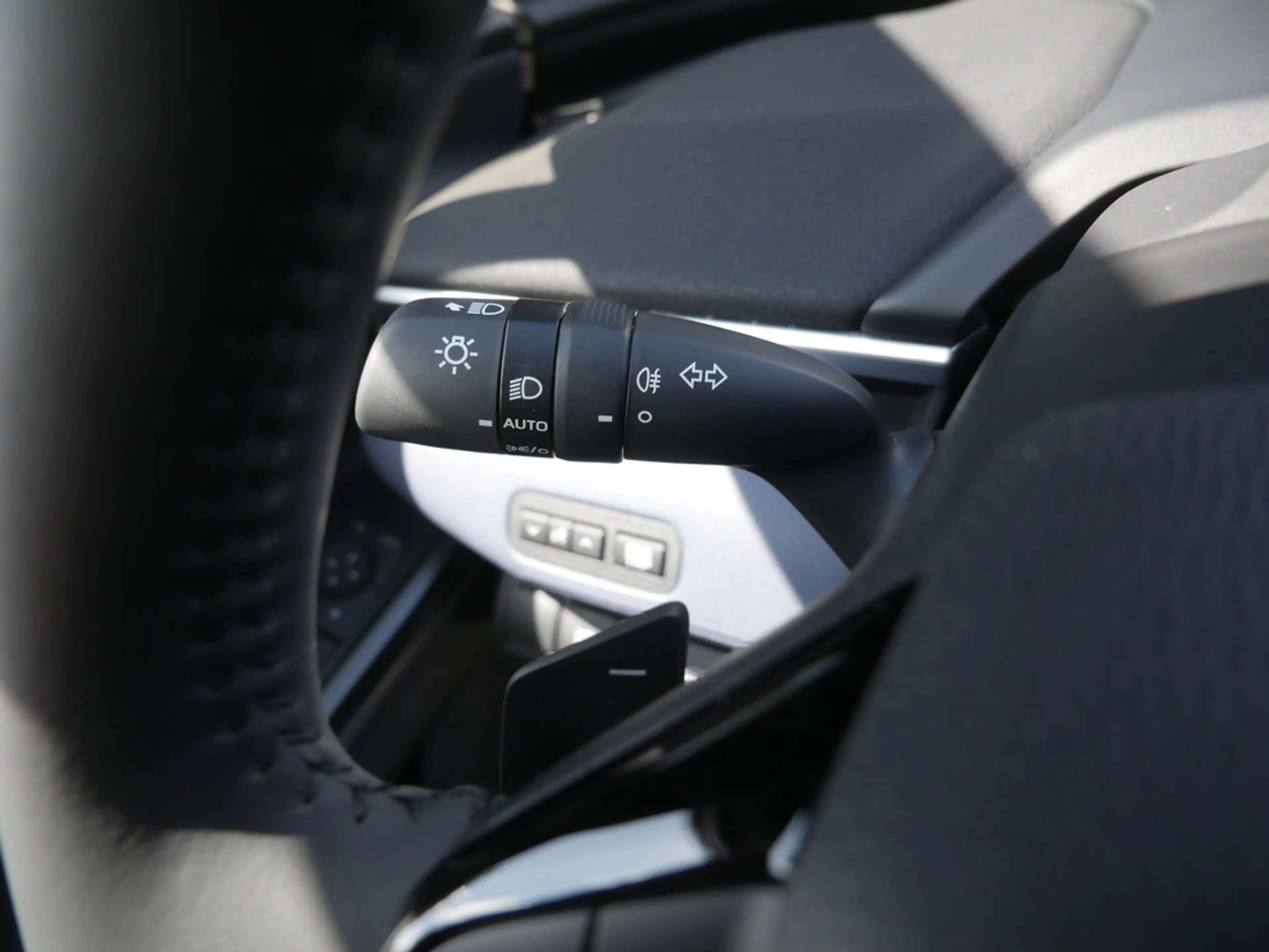 Subaru Solterra Platinum AWD ACC SITZBELÜFTUNG LED — photo 13
