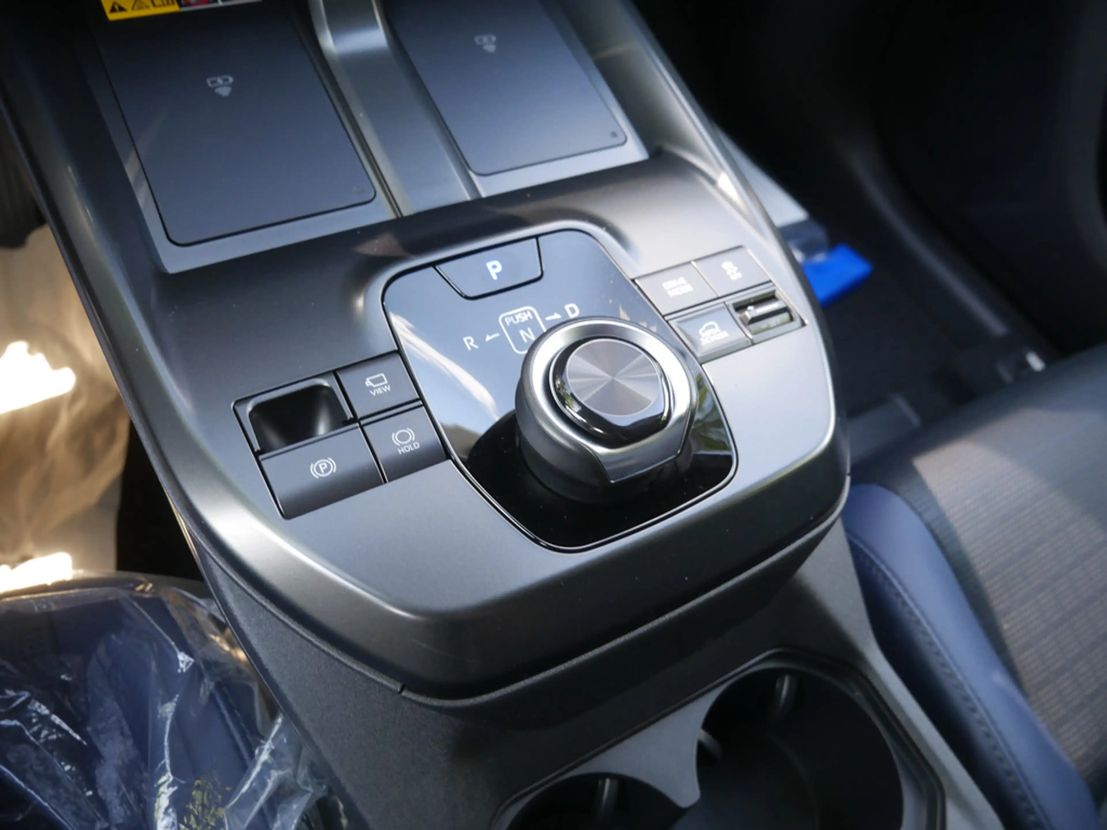 Subaru Solterra Platinum AWD ACC SITZBELÜFTUNG LED — photo 12
