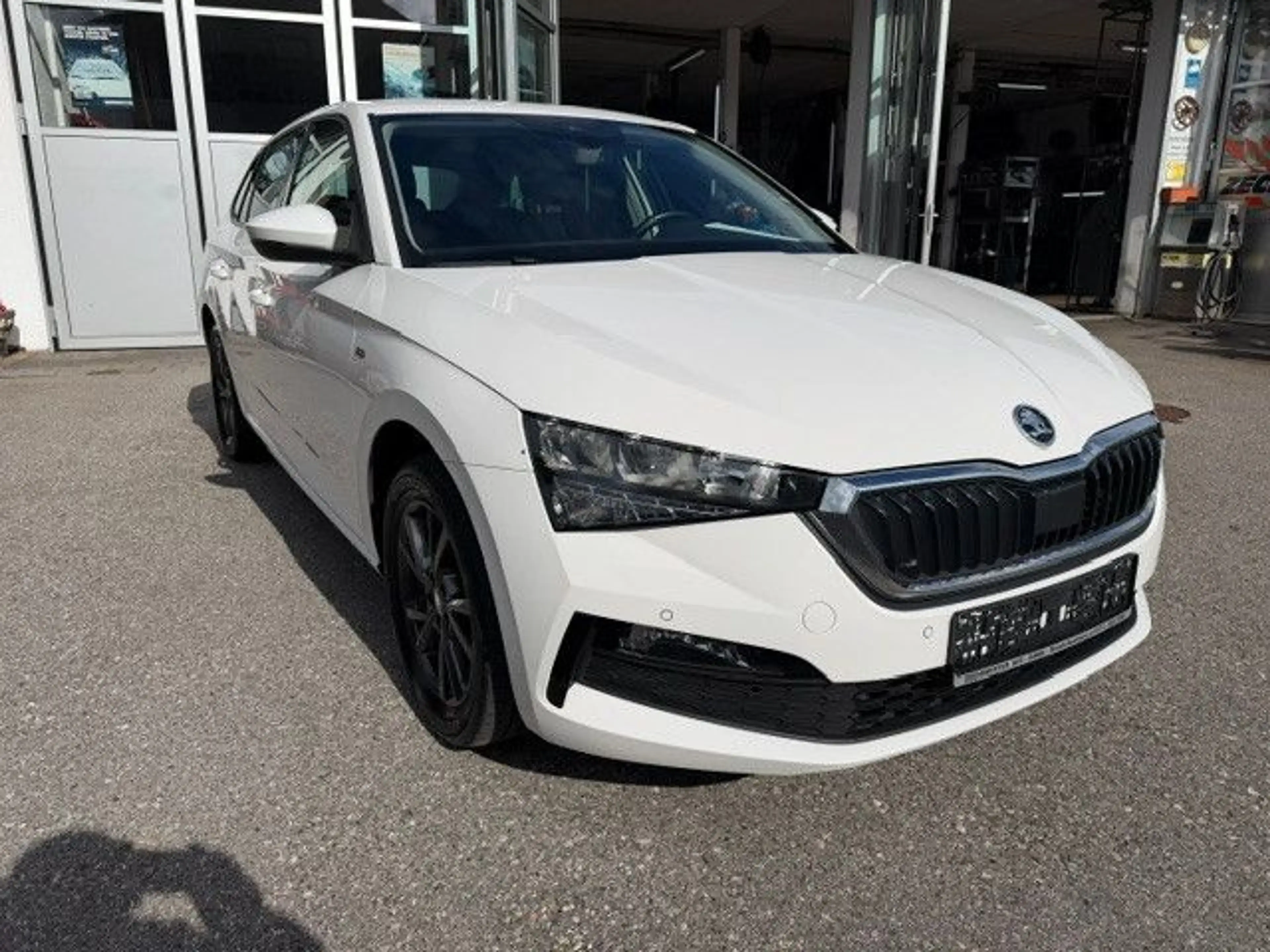 Skoda Scala Clever Select. AHK, 8-fach — photo 3