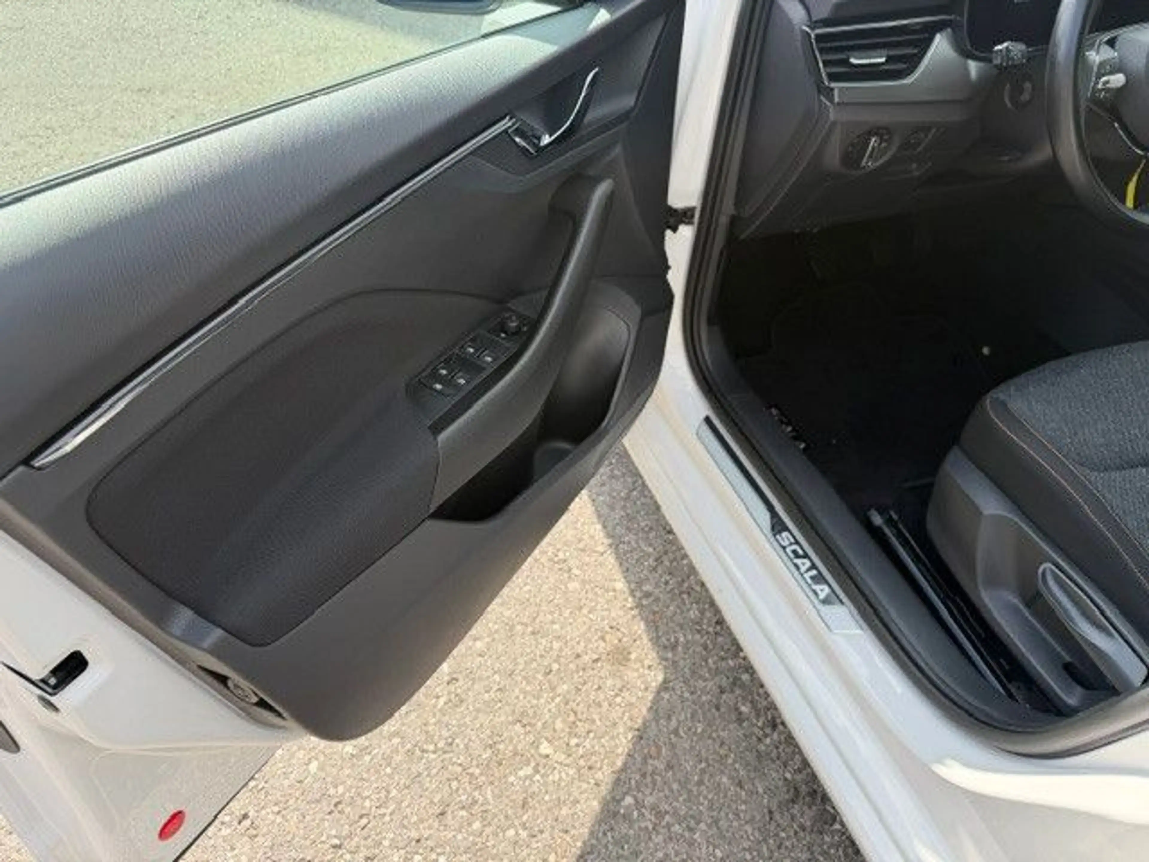 Skoda Scala Clever Select. AHK, 8-fach — photo 10