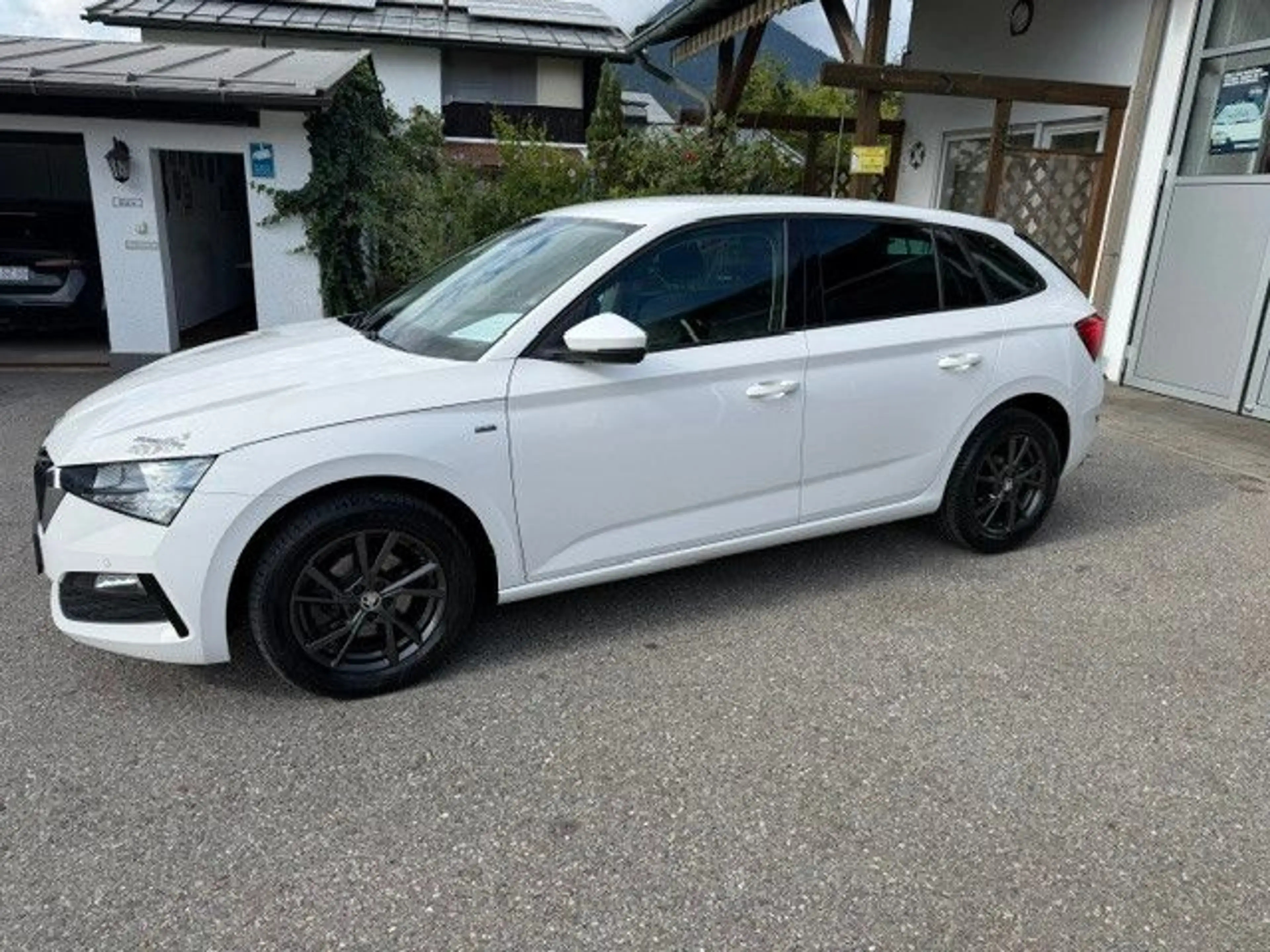 Skoda Scala Clever Select. AHK, 8-fach — photo 2