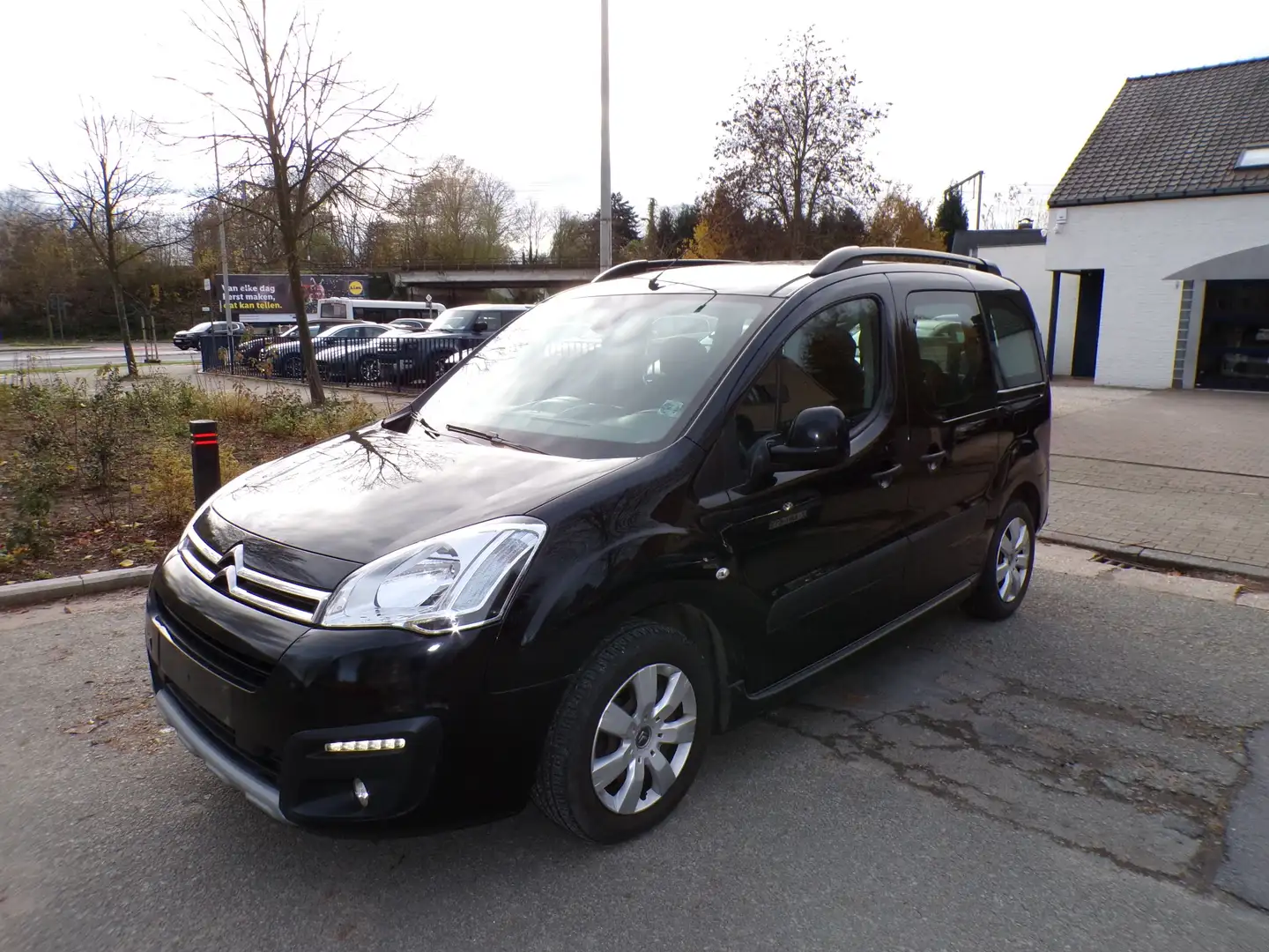 Citroen Berlingo Berlingo Multispace BlueHDi 100 FEEL Noir - 1