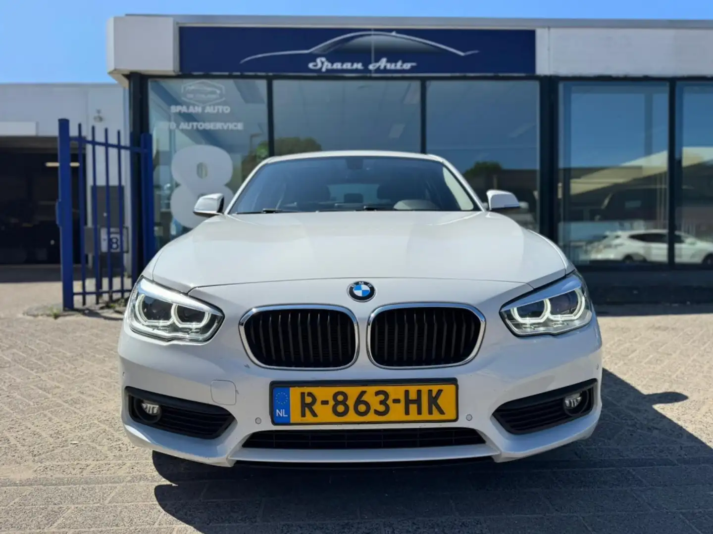 BMW 118 1-serie 118i M-Sport | LED | 5-DR | CLIMATE CONTRO Wit - 2