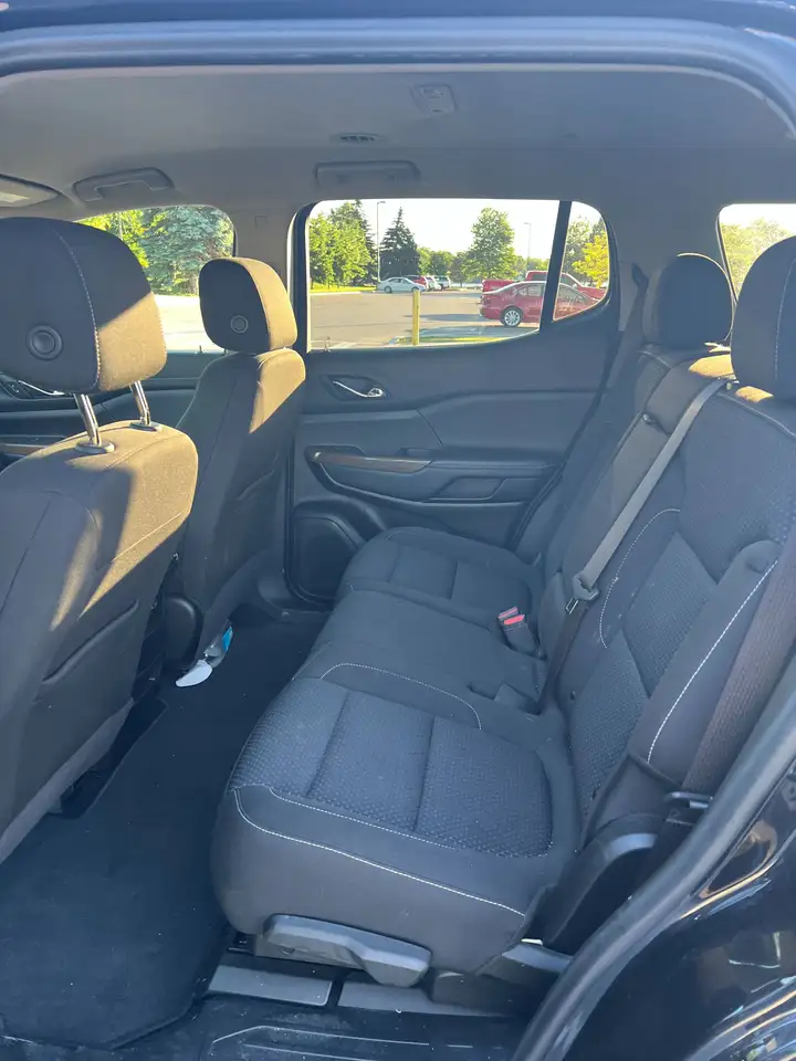 GMC Acadia снимка GMC Acadia