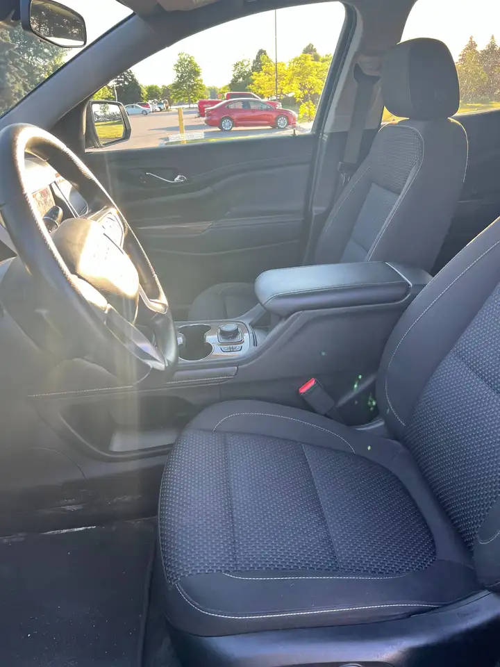 GMC Acadia снимка GMC Acadia