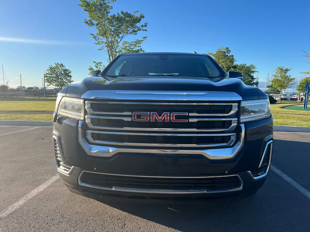 GMC Acadia снимка GMC Acadia