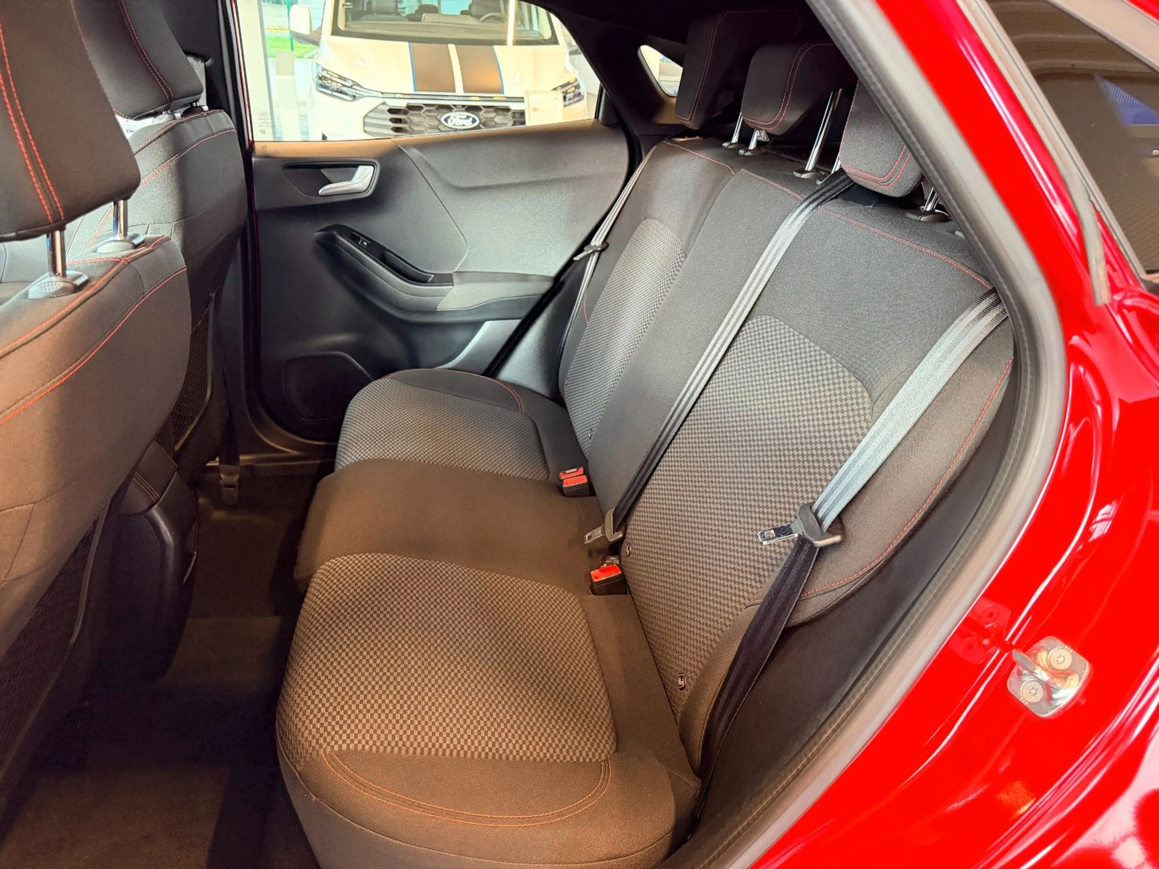 Ford Puma ST-Line — photo 10