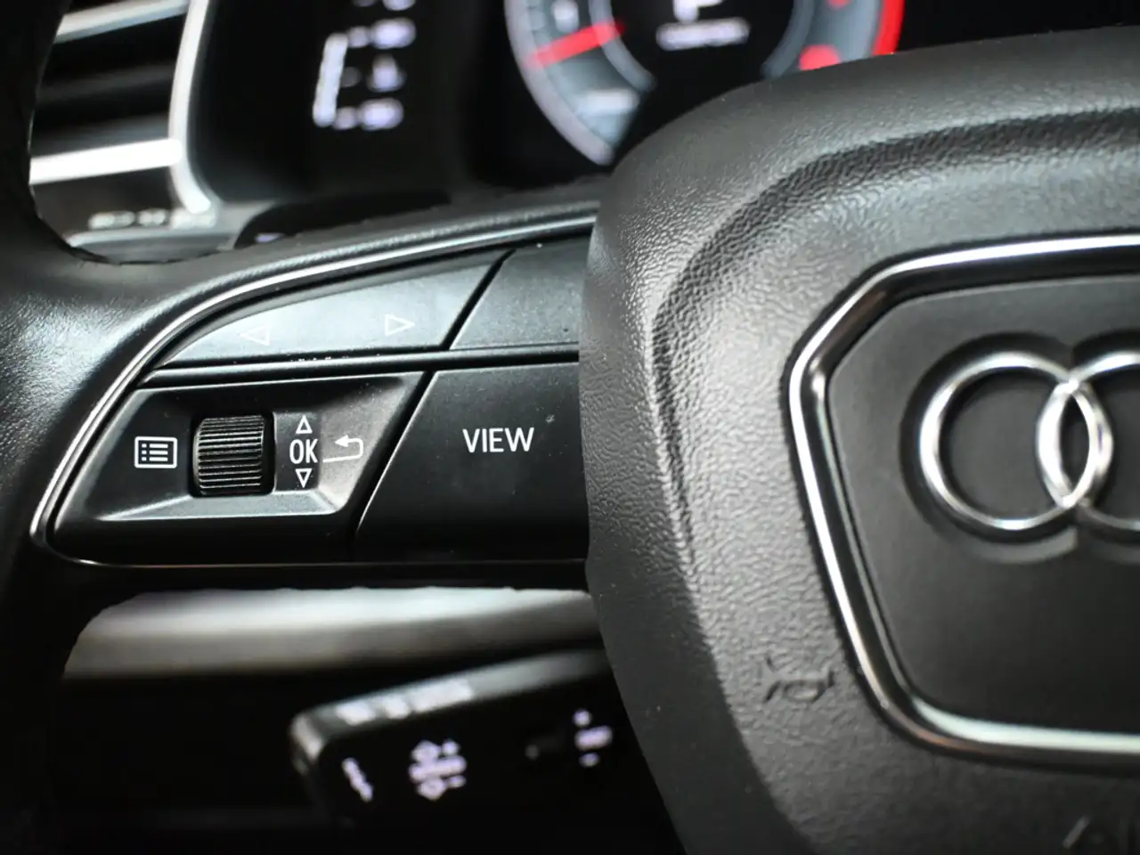 Audi Q7 photo Audi Q7
