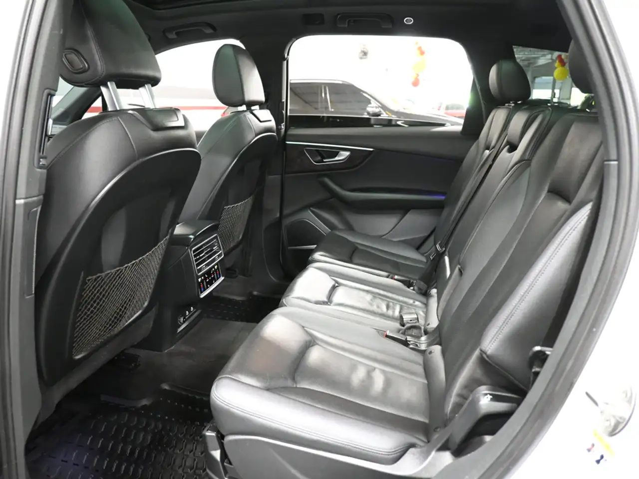Audi Q7 photo Audi Q7