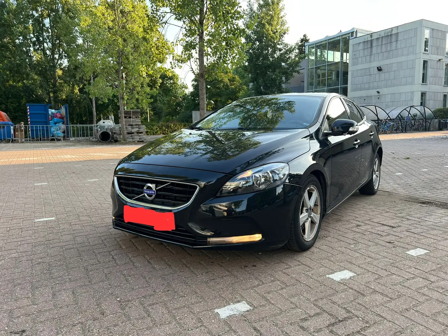 Volvo V40 V40 D2 Powershift Noir - 1