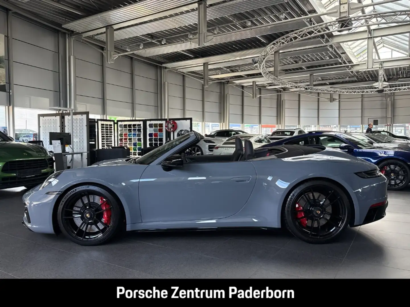 Porsche 992 911 Carrera GTS Cabriolet BOSE LED-Matrix Grau - 2