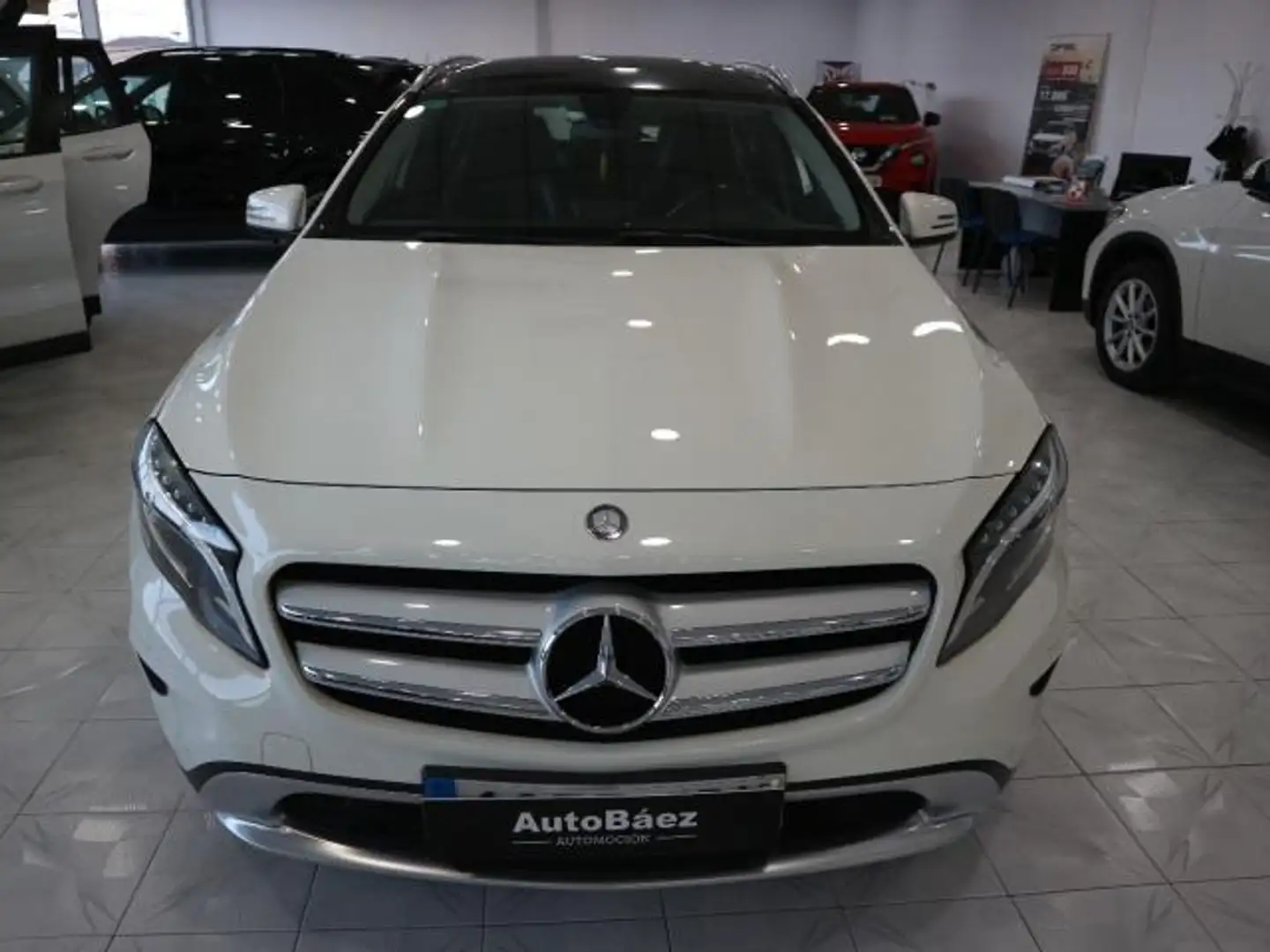 Mercedes-Benz GLA 220 CDI Automatic 4Matic Sport Bílá - 1
