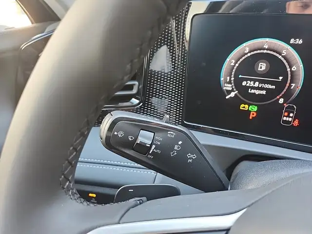 Volkswagen Tiguan view 11