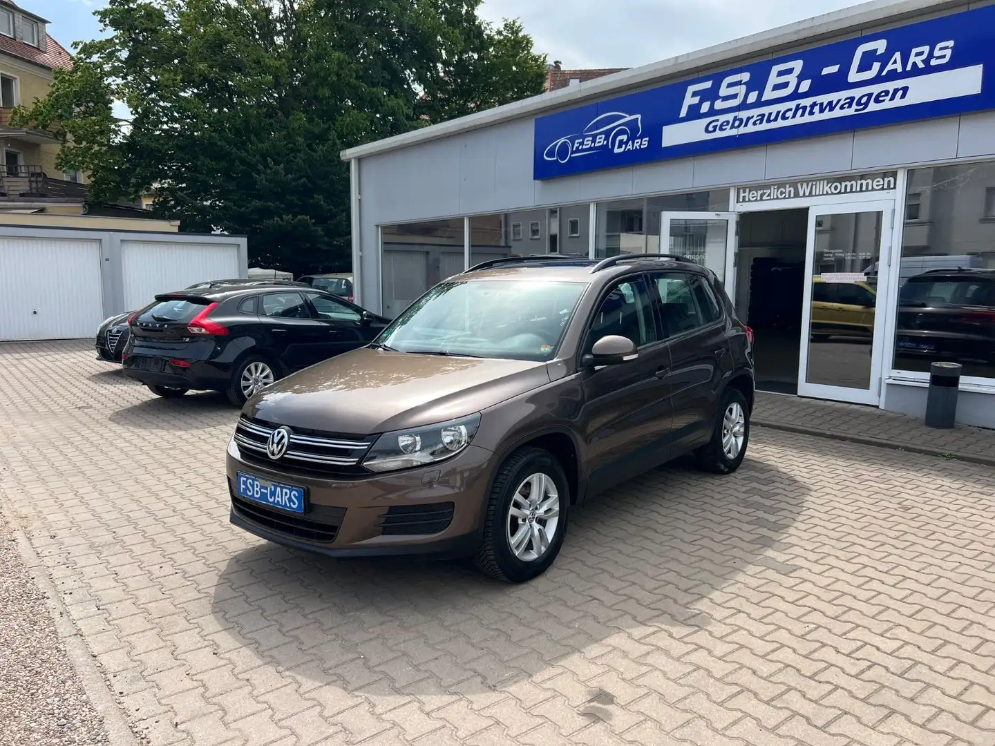 Volkswagen Tiguan Trend & Fun BMT Braun - 1