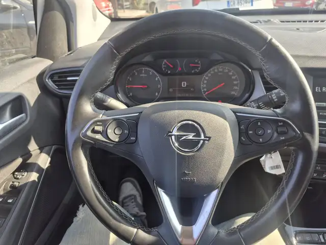 Opel Crossland X view 10