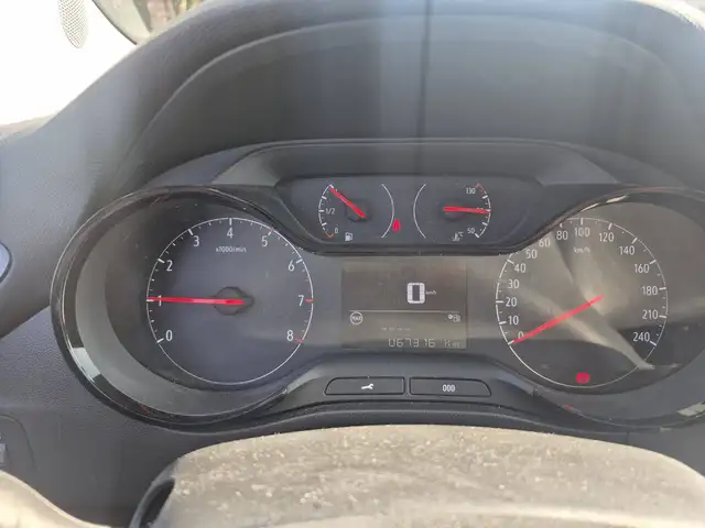 Opel Crossland X view 8
