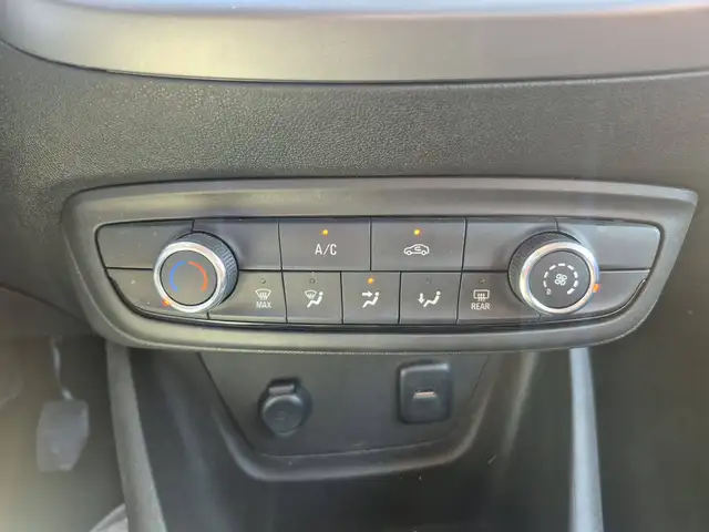Opel Crossland X view 15