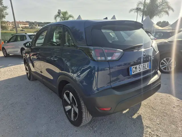 Opel Crossland X view 2