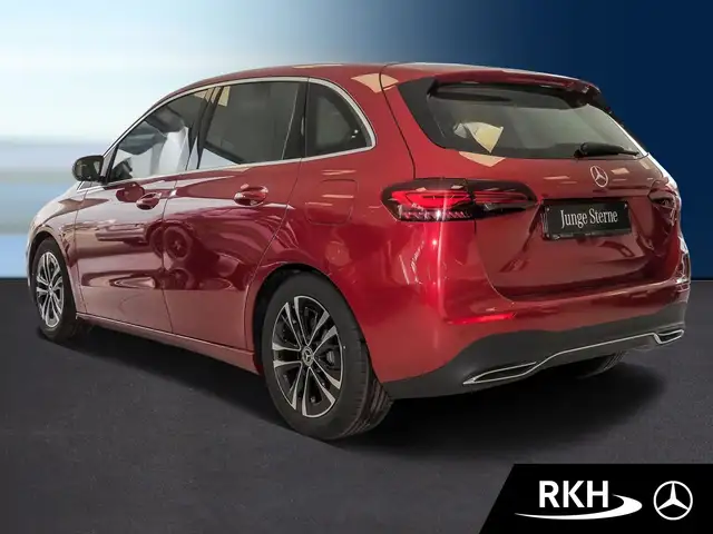 Mercedes-Benz B-Class view 4